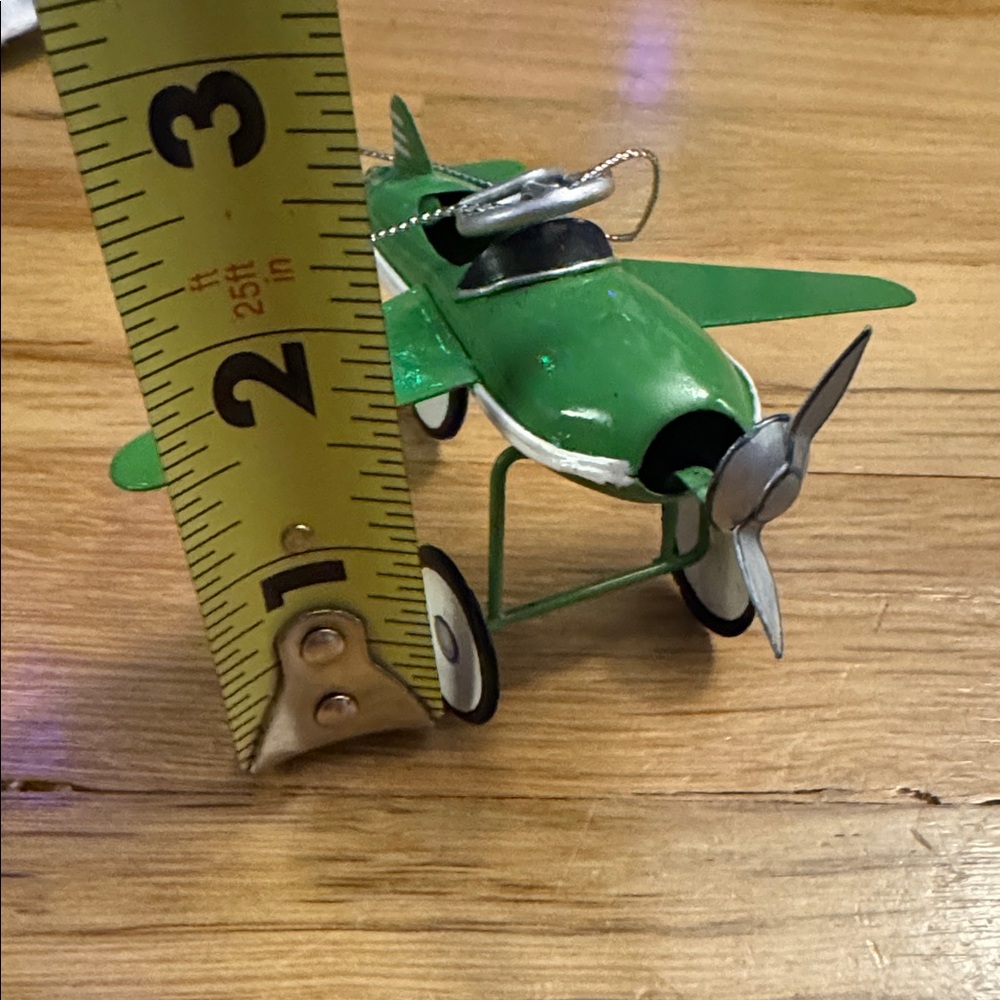 NWOT 2 Vintage Martha Stewart Everyday Green Toy Airplane Ornaments ✈️ - Picture 3 of 5